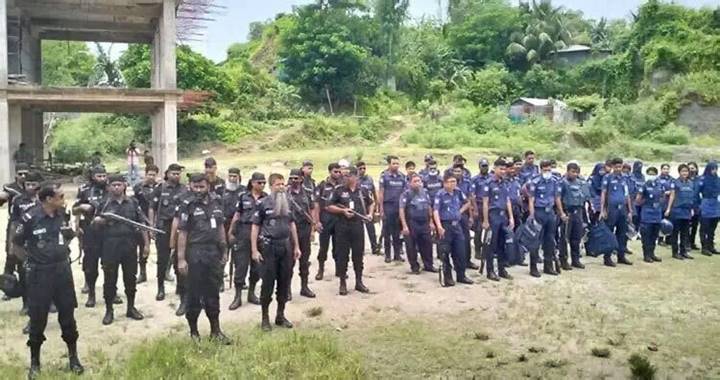 জঙ্গল সলিমপুরে যৌথ বাহিনীর অভিযান