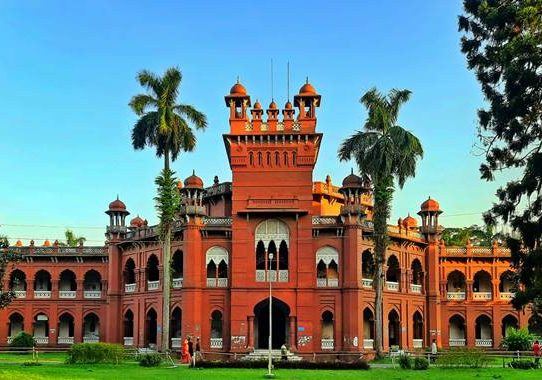 কিউএস র‌্যাঙ্কিংয়ে বিশ্বসেরা ঢাবির ১০ বিভাগ