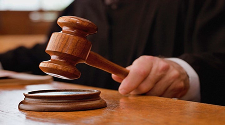 অধস্তন আদালতে বিচারাধীন ৪০৪১৯২৪ মামলা