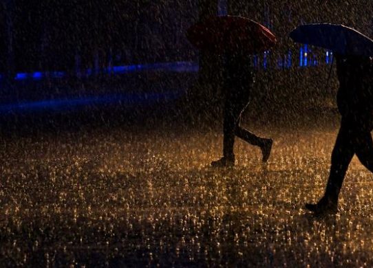 বৈশাখের তাপপ্রবাহ কমালো স্বস্তির বৃষ্টি