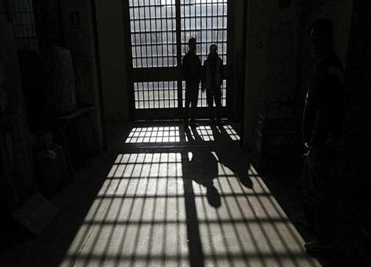 জঙ্গি সম্পৃক্ততা: বিমানবাহিনীর ২০ জন আটক