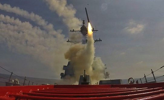 ইরান যুদ্ধে ক্ষেপণাস্ত্র ভাণ্ডারের অর্ধেক শেষ যুক্তরাষ্ট্রের