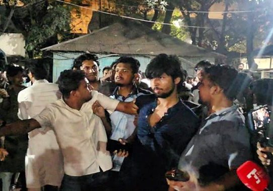 জুবায়ের-মুসাদ্দিকের ওপর ছাত্রদলের হামলা