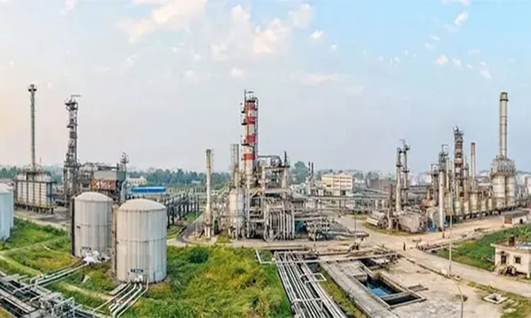 উৎপাদনে ফিরছে ইস্টার্ন রিফাইনারি