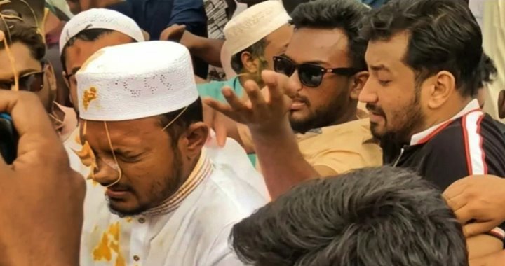 ঝিনাইদহে নাসীরুদ্দীন পাটওয়ারীর ওপর ডিম নিক্ষেপ