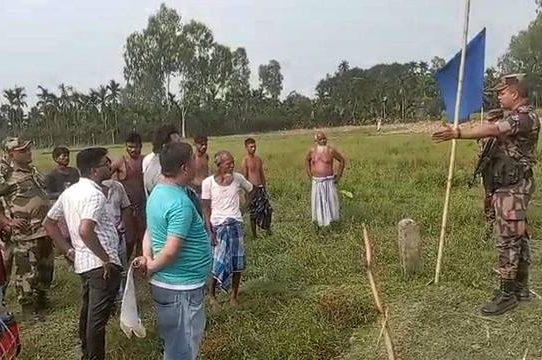 লালমনিরহাট সীমান্তে অনুপ্রবেশের চেষ্টা প্রতিহত করল বিজিবি