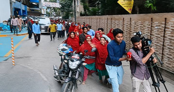 আদ্-দ্বীন হাসপাতালে সাংবাদিকদের ওপর হামলা