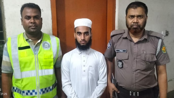 মাদ্রাসাশিক্ষার্থীকে বলাৎকার, সমকামী কিশোর গ্রেফতার