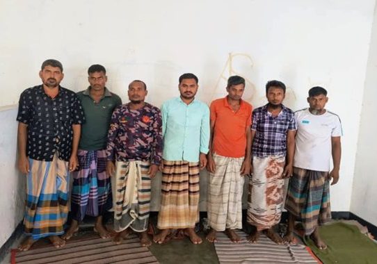 পুশইনে বিএসএফকে সহযোগিতা, ৭ বাংলাদেশি আটক
