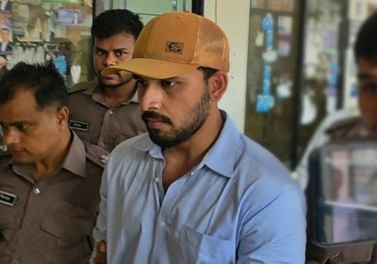 অভিনেতা জাহের আলভী কারাগারে
