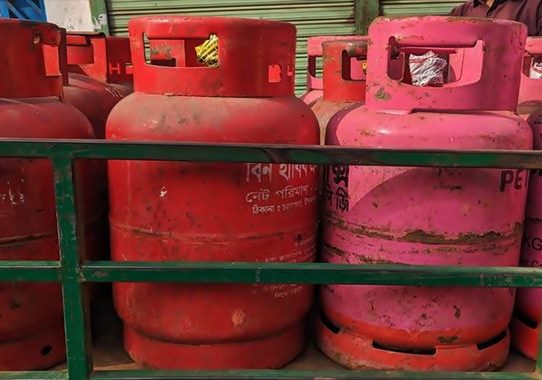 ভোক্তাপর্যায়ে কমলো এলপি গ্যাসের দাম