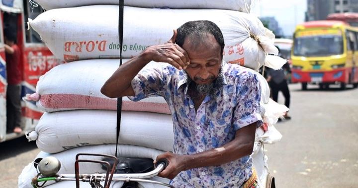 ৪০ জেলায় বইছে তাপপ্রবাহ