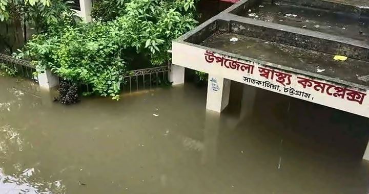 বন্যা ও পাহাড়ধসে কক্সবাজারে ২৬ জনের প্রাণহানি