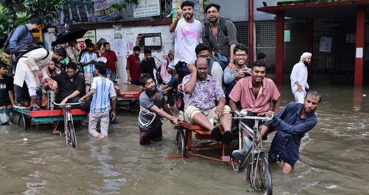 দেশের সাত জেলায় বন্যায় নিহত ৫৬