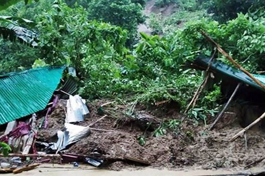 কক্সবাজার ও বান্দরবানে পাহাড়ধসে ৭ জনের মৃত্যু