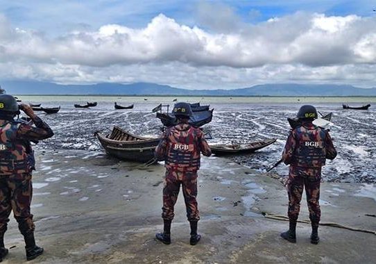 রোহিঙ্গা অনুপ্রবেশ ঠেকাতে টেকনাফ সীমান্তে বিজিবি