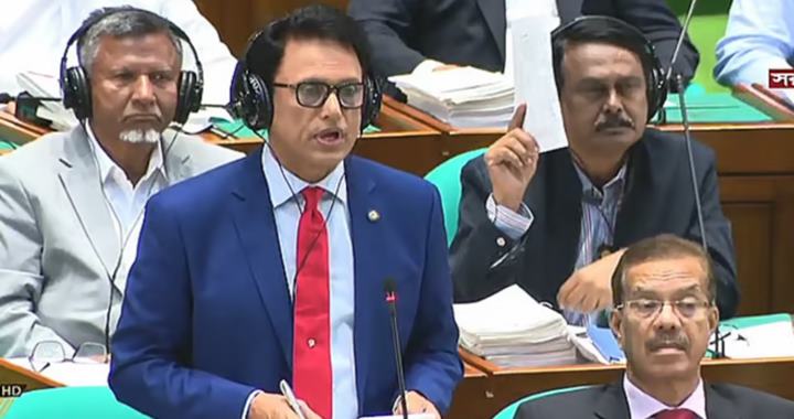 শিক্ষামন্ত্রীর দুঃখপ্রকাশ, পদার্থবিজ্ঞান পরীক্ষা আবারও হবে