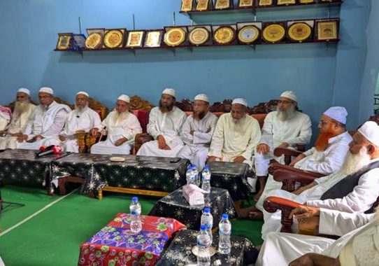 হেফাজতের সাথে জোট বাঁধতে পারে ৭ ইসলামি দল