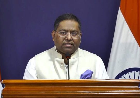 হাসিনাকে প্রত্যর্পণের অনুরোধ পরীক্ষা করছে ভারত