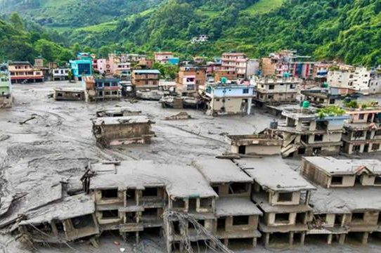 নেপালে বন্যায় নিহত বেড়ে ৬৩৩