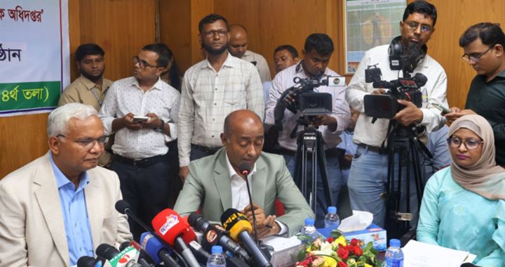 পররাষ্ট্র প্রতিমন্ত্রী ব্রিটিশ নাগরিকত্ব ত্যাগ করেছেন