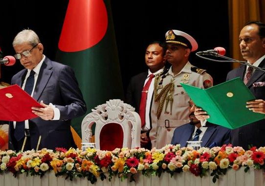 দেশের ২৩তম রাষ্ট্রপতি হিসেবে শপথ নিলেন মির্জা ফখরুল