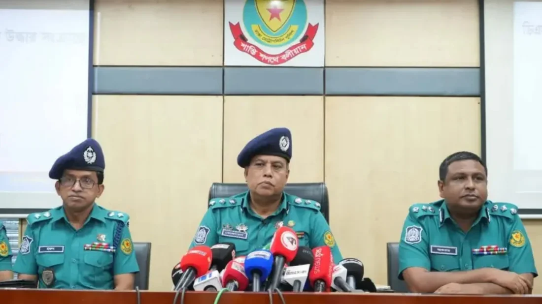 ৯ হাজার মুখোশসহ যুবলীগ নেতা ইমন গ্রেফতার