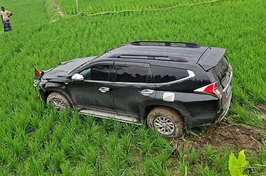প্রতিমন্ত্রীর গাড়ির ধাক্কায় মারা গেলেন আহত পথচারী নারী
