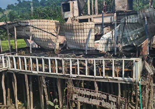 ইনানীতে রিসোর্টে আগুন: নিহতের সংখ্যা বেড়ে ১০