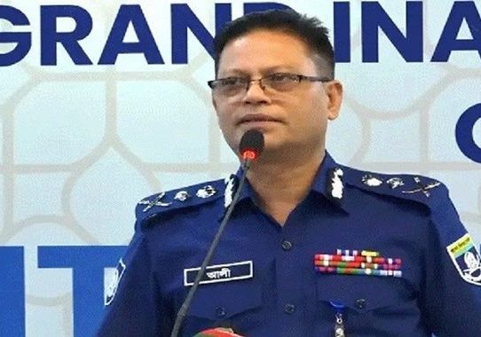 সরকার অনুমতি দিলে প্রয়োজনে ক্রসফায়ার করবে পুলিশ