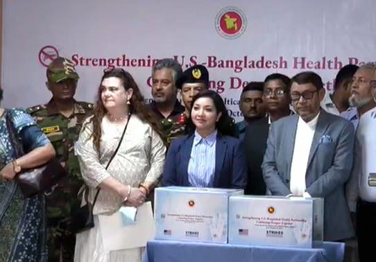 ডেঙ্গু মোকাবিলায় বাংলাদেশকে ৫ লাখ কিট দিল যুক্তরাষ্ট্র